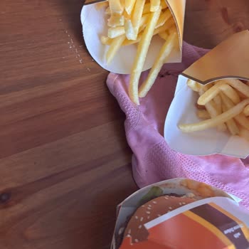 Yemeksepeti Üzerinden Eksik Ve Bozulmuş McDonald's Siparişi İçin İade Talebi