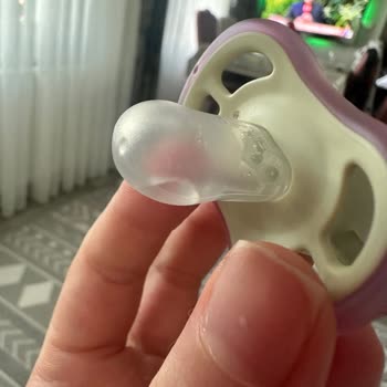 Philips Avent Emziğinde Su Kabarcıkları: Güvenlik Ve Hijyen Endişesi