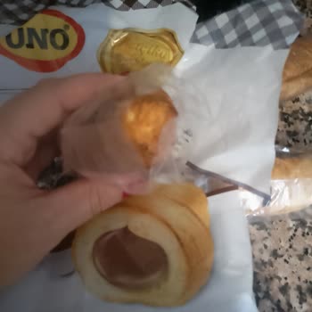 UNO Çikolatalı Kruvasanların Paketi Açılmış Ve Bayat Çıktığı İçin İade Talebi