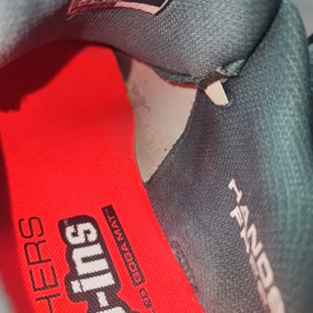 Kalitesiz Malzeme Nedeniyle Kısa Sürede Yırtılan Skechers Ayakkabıya İade Reddi
