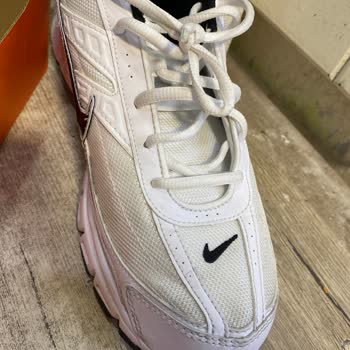 Nike Ayakkabısının Ön Kısmının Kısa Sürede Açılması Ve İade Reddine İtiraz