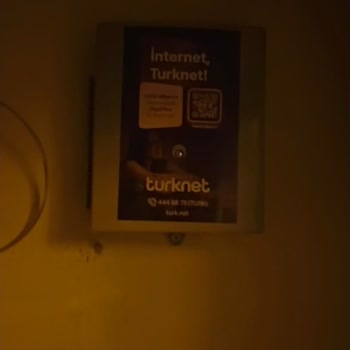 İzinsiz İnternet Kutusu Montajı Ve Duvar Delinmesi