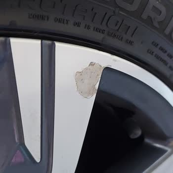 Renault Megane Jant Vernik Soyulması Ve B Sütunu Ses Sorunu Garantiden Reddedildi