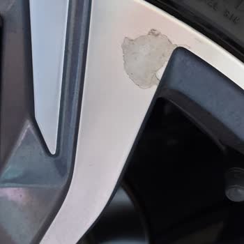 Renault Megane Jant Vernik Soyulması Ve B Sütunu Ses Sorunu Garantiden Reddedildi