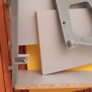 Ayakkabılıkta Garanti Kapsamında Bozulma Ve Cevapsız Servis Şikayeti