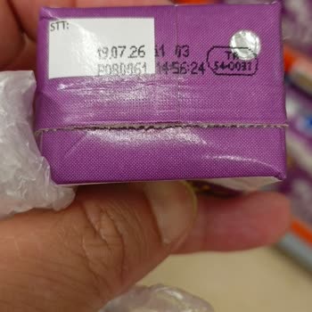 Migros Zeytinburnu Mağazasında Tarihi Geçmiş Sütler