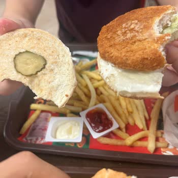 Burger King Avcılar Şubesinde Malzeme Eksikliği Ve Sert Ekmek Şikayeti