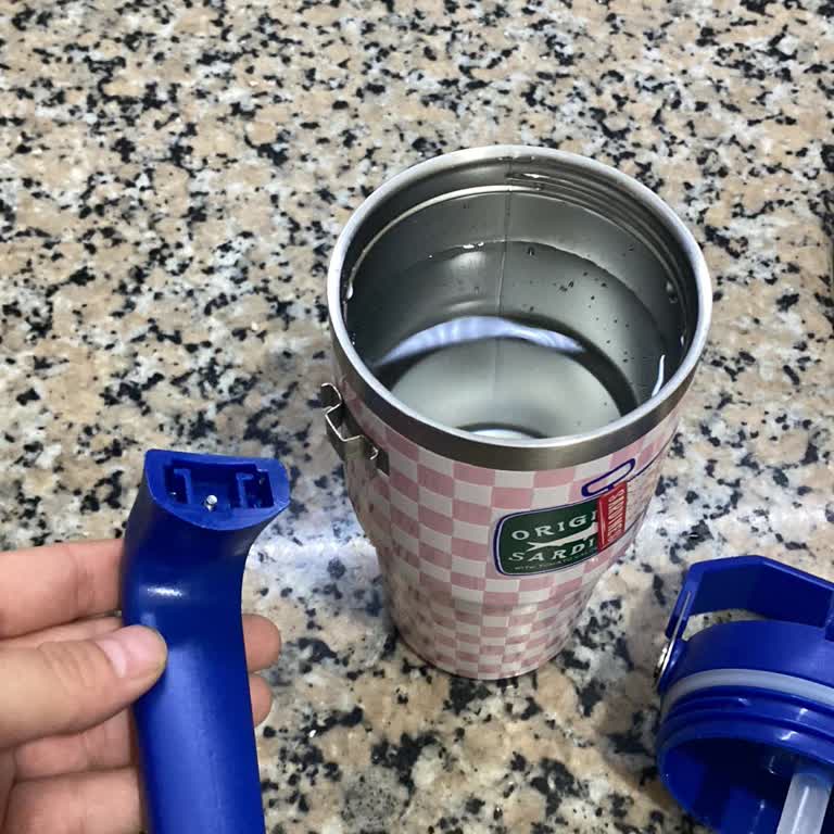 Termos Kulpu Kısa Sürede Koptu, Değişim Talebi