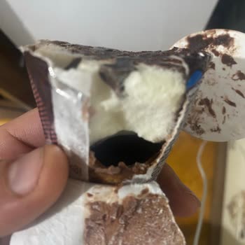 Golf Lungo Dondurmalarda Boş İç, Kötü Koku Ve Eksik Çikolata Kaplaması, 150 TL'lik Mağduriyet