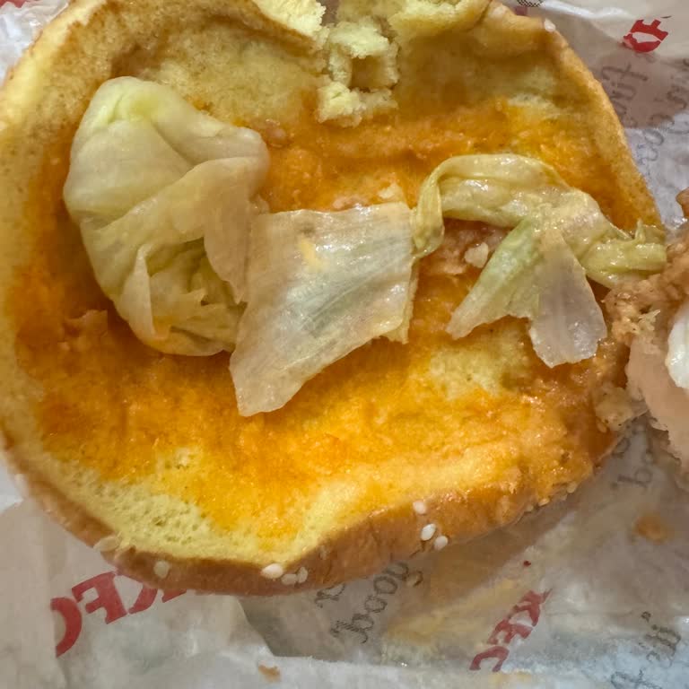 KFC Siparişindeki Çürük Marul Ve Soğuk Ürün Nedeniyle Tam İade Talebi