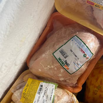 A101 Keçiören Şubesinde Açık Dondurulmuş Tavuk Ürünleri Gıda Güvenliğini Tehdit Ediyor