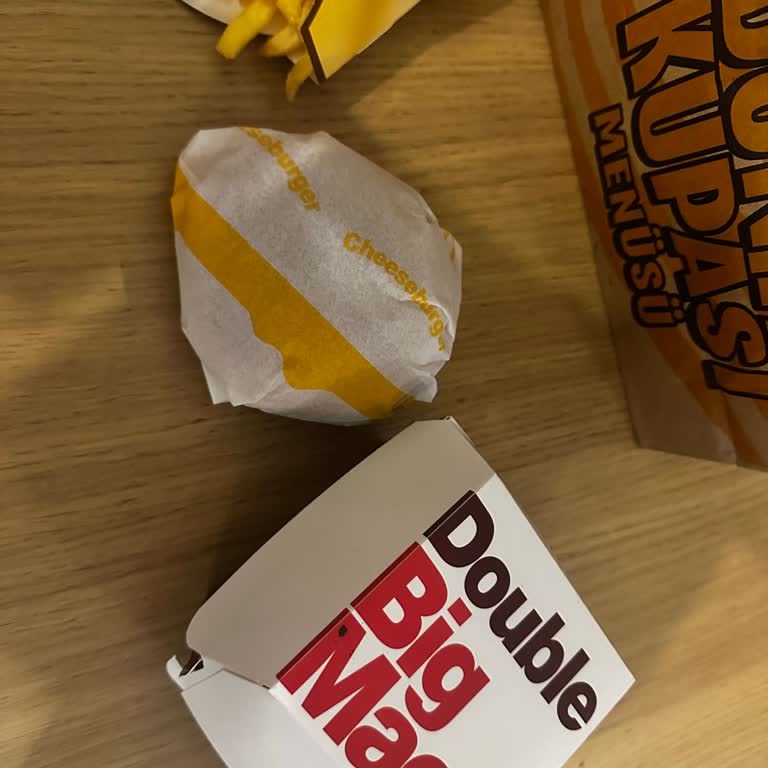 Yemeksepeti'nde Big Mac Menüsü Hatalı Teslim Ve Yetersiz İade Teklifi