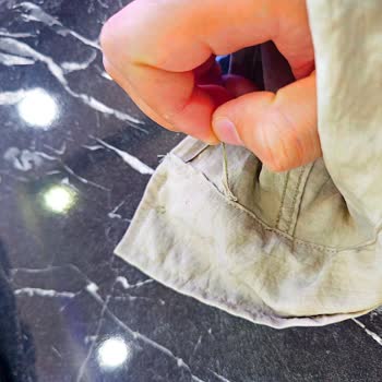 Zara Gömleğinde Özensiz Dikiş Ve Güven Kaybı