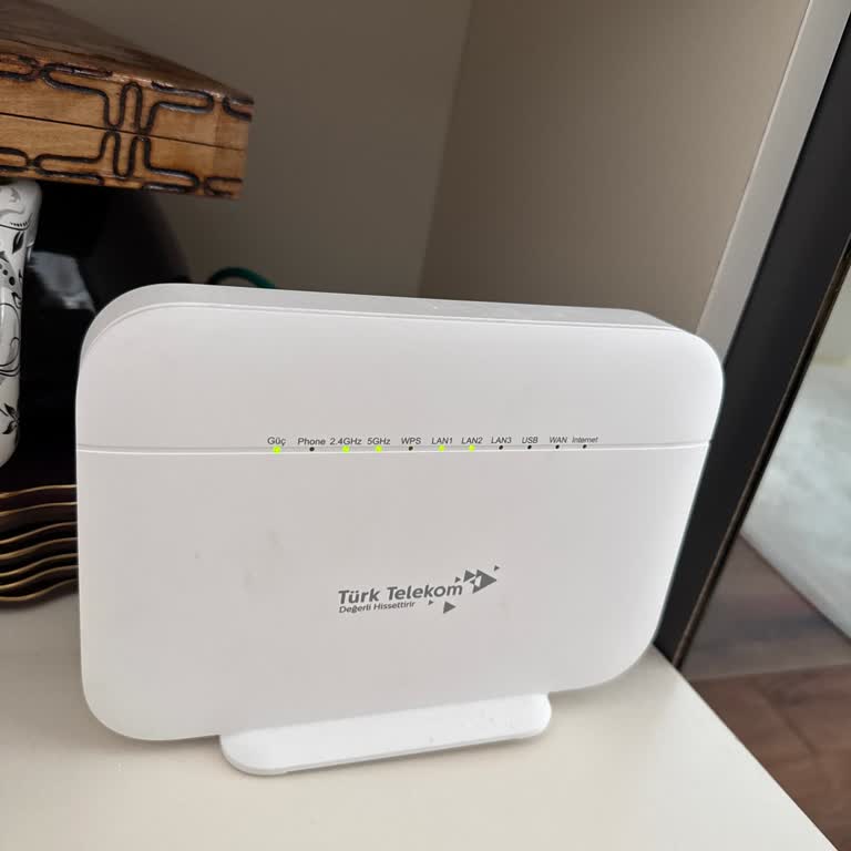 Günlerdir Kesintili İnternet Ve Tivibu, Müşteri Hizmetlerinden Cevap Yok