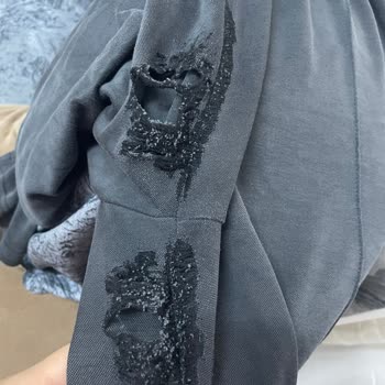 İpek Kupra Takımında Hızlı Yırtılma Ve Mağaza İlgisizliği