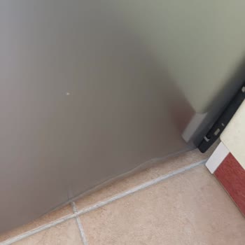 Garanti Süresi Sonuna Yakın Çökme Ve Ezilmeli Buzdolabının Değiştirilmesi Talebi