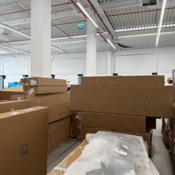 Stokta Var Söylenen Parça İçin 1,5 Saat Bekleme Ve Tek Personel