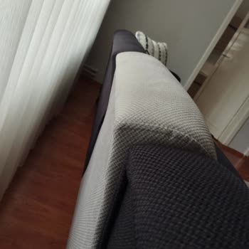 Mondi Home Koltuk Takımında Çökme Ve Kırık Berjer Ayağı Ücretsiz Onarım Talebi