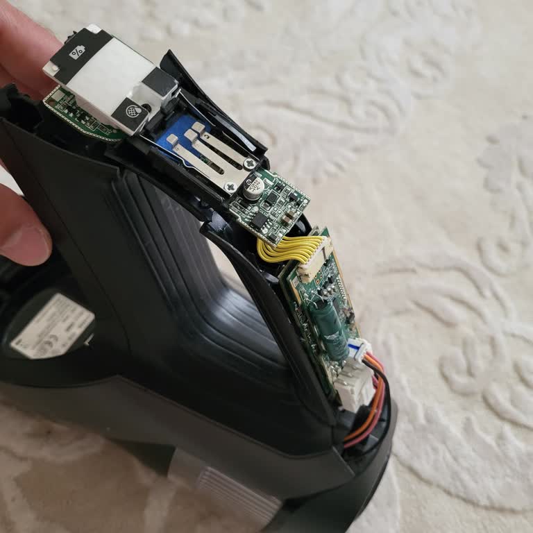Philips Süpürge Tutma Kolu Ve Açma Kapama Tuşunun Kırılması, Parça Ve Garanti Desteği İsteği