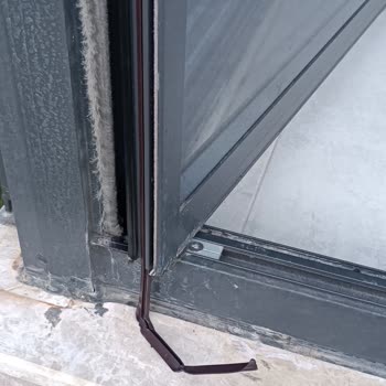 Cam Balkon Sistemindeki Su Sızıntısı Ve Fitil Kopması İçin Acil Garanti Talebi