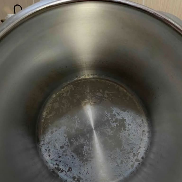 Fissler Düdüklü Tencerenin İçindeki Lekeler Ve Garanti Belgesi Eksikliği