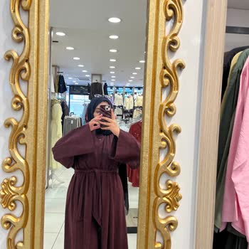 Sultanbeyli Butik C’de Bir Kere Giyilen Takımda Hızlı Yıpranma Ve Saygısız Çalışan Tutumu