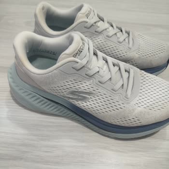 Sadece On Beş Kez Kullanılan Skechers Ayakkabıda İç Bilek Delinmesi Ve Para İadesi Talebi