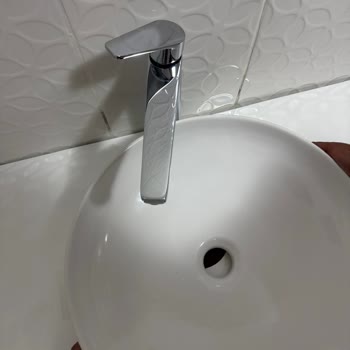 Arma Seramik'te Lavabo Çanağındaki Üretim Hatası Ve Saygısız Personel