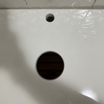 Arma Seramik'te Lavabo Çanağındaki Üretim Hatası Ve Saygısız Personel