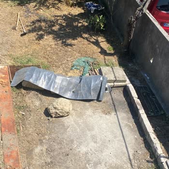 Kuyunun Sürekli Taşması Ve Küçük Araç Gönderimi Sağlık Riski Yaratıyor