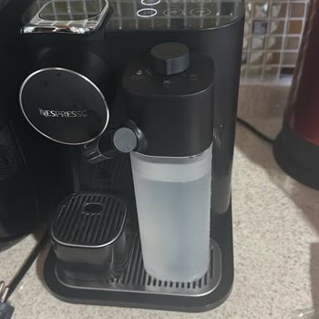 Garanti Kapsamındaki Nespresso Makinemin Süt Haznesi Tanımaması Ve Ücretli Parça Teklifi Reddedildi