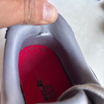 Skechers Ayakkabımda Topuk Astarı Yırtıldı, Garanti Reddiyle Mağdur Oldum
