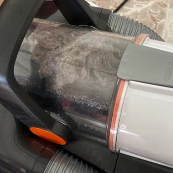 Electrolux Süpürge Üst Haznesinde Toz Birikmesi Ve Yetkili Servis Sorunu