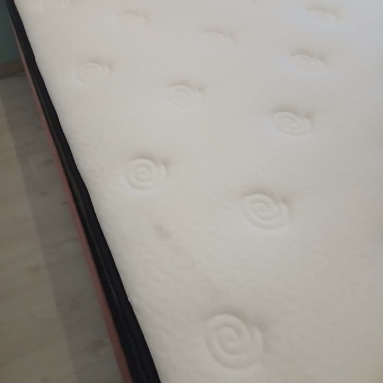 Defolu Ve Sert Olmayan Thermo Pro Yatak İçin Tam İade Talebi