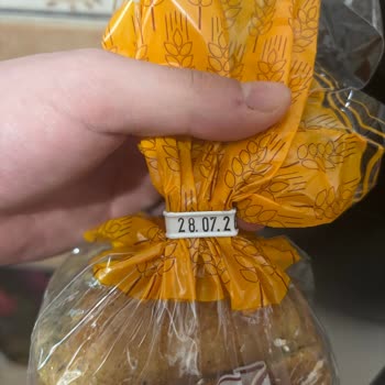 Getir'den Gelen Tahıllı Ekmekte Küflenme Ve Sağlık Riski