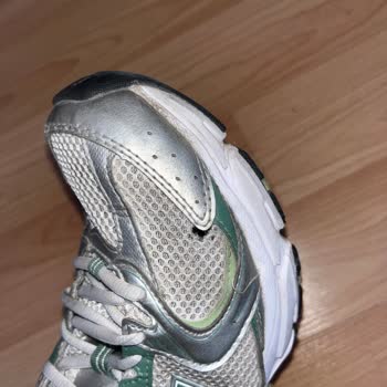 Ayıplı New Balance Ayakkabı İçin Değişim Ve İade Talebi