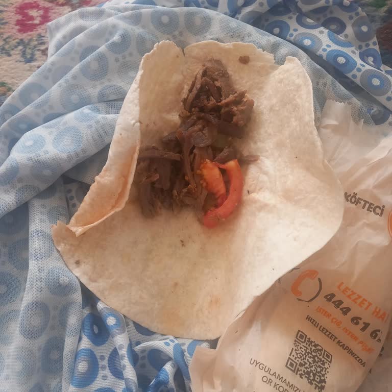 Görseldeki Köfte Dürüm Gerçeği Yansıtmıyor