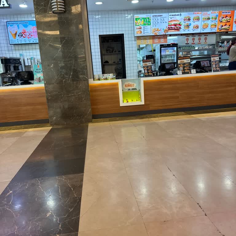 Ankara Atlantis Burger King Şubesinde Personelin Saygısız Bağırışı Ve Satış Reddi