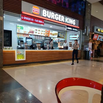 Dondurma Yok Deyip Diğerlerine Verilen Kaba Üslup Ve Yalan