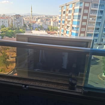 Daikin Installation Workmanship Issues Require Immediate Correction