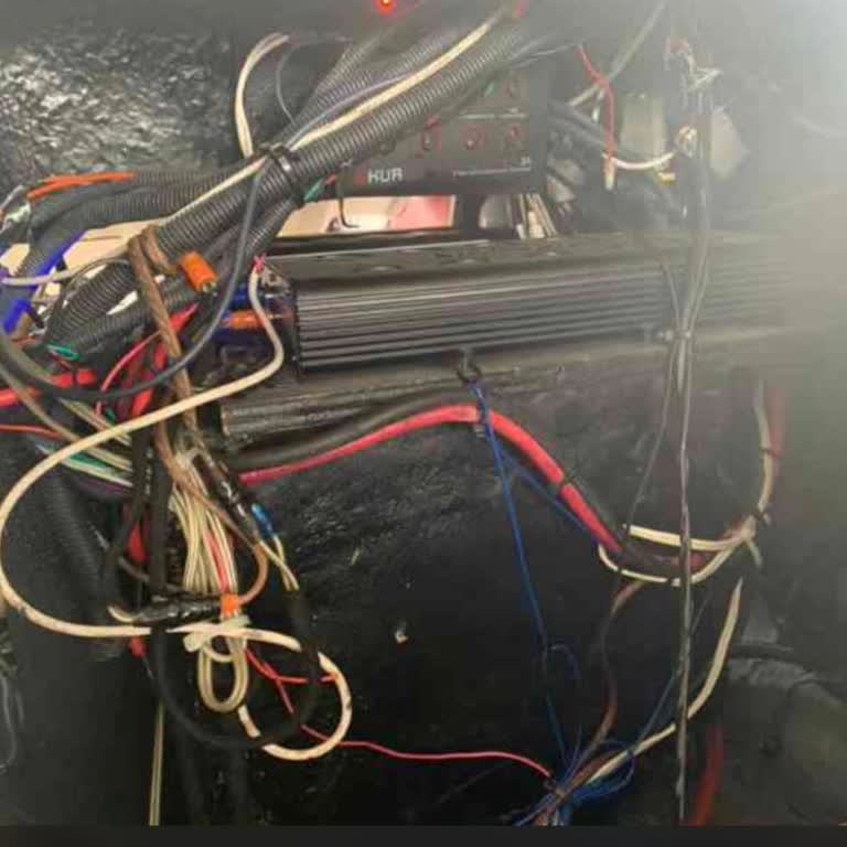 Maxx Garage Etimesgut Tüm Tesisatı Hem Yanlış Bağladılar Hem De Son Derece Özensiz Tamamladılar