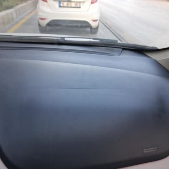 Fiat Linea Airbag Ön Göğüs Kaplamasında Kendiliğinden Çatlak