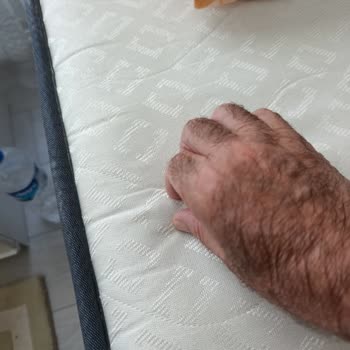 Yataş Bayisinde Çökme Yapan Yaylar, Fatura Bulunamaması Ve Hakaret İçeren Tutum