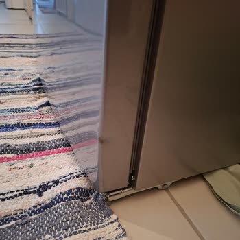 Defolu Buzdolabı Değişimi Gecikiyor, Bilgi Verilmiyor