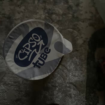 Açılmış Ve Yırtık Ambalajlı Cipso Tube Cipsi Hijyen Endişesi