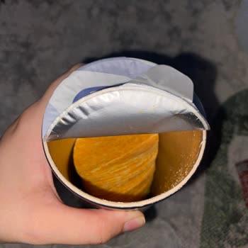 Açılmış Ve Yırtık Ambalajlı Cipso Tube Cipsi Hijyen Endişesi