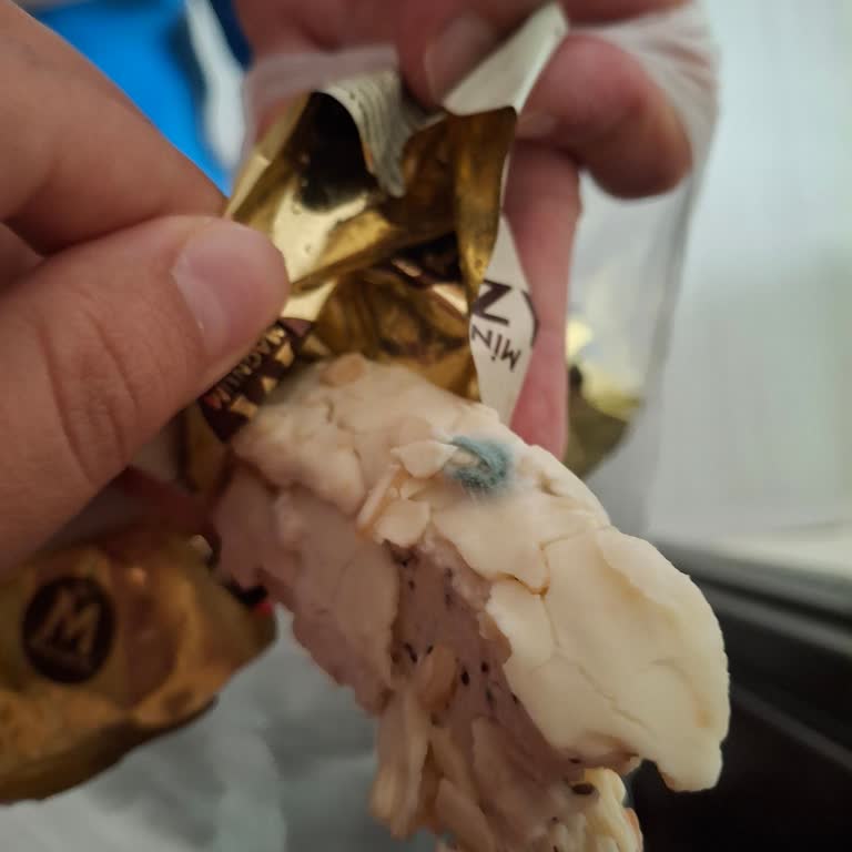 Magnum Mini Dondurmada Kapalı Ambalajda Küf Ve Sağlık Riski