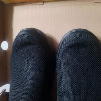 Kullanılmış Ve Hasarlı Skechers Ayakkabılarının Tekrar Tekrar Gönderilmesi