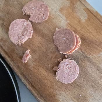 Migros Mağazasında Satılan Polonez Sucuğunun Rengi Ve Tadı Bozulmuş