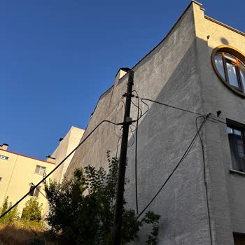 Eskişehir Odunpazarı Büyükdere Mahallesi Hanımeli Sokak'taki Kablonun Kopması Ve İnternet Kesintisi